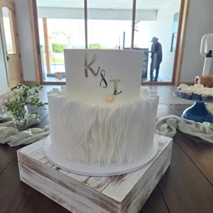 Wafer paper design cake