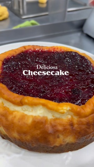 Cheesecake de frutos vermelhos de Cake Boutique, Setúbal
