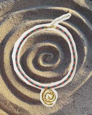 Swirl Scout paracord necklace
