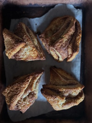 Cinnamon sugar cream scones