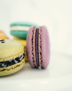 Assorted macarons 5-pack