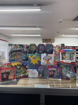 Prismatic Evolutions Elite Trainer Box