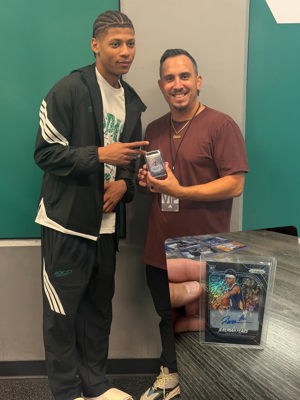 Prizm Black Shimmer 1/1 Jeremiah Fears de Power Card Shop, Phoenix, AZ
