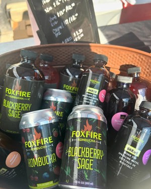 Blueberry Lemongrass kombucha de Foxfire Kombucha, Batavia, IL