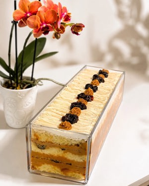 Bolo de ameixa com doce de leite, de Angel's Cake, Almada