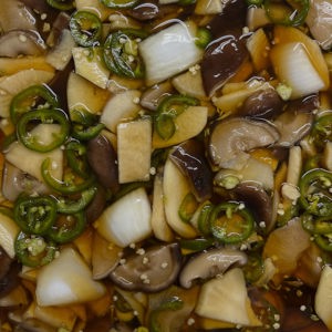 Shiitake mushroom pickle