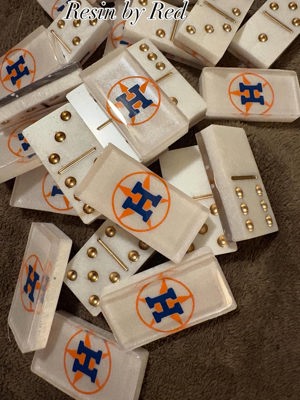 Astros dominoes
