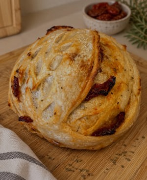 Sun-Dried Tomato & Roasted Garlic Sourdough