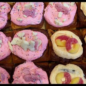 Circus Cookie cinnamon roll