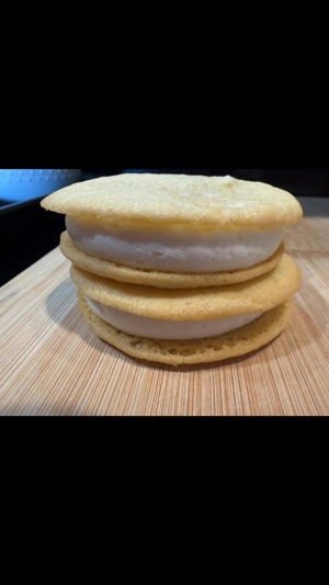 Caramel Cutie cookie sandwich