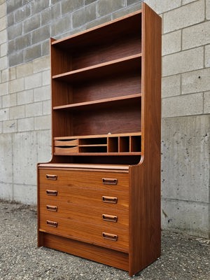 Dyrlund teak secretary hutch