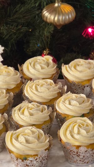 Christmas cupcakes