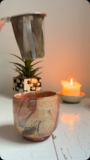 Yunomi tea cup de Olivia Jenson, Saint Paul, MN