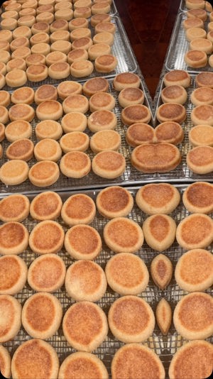 Sourdough English muffins