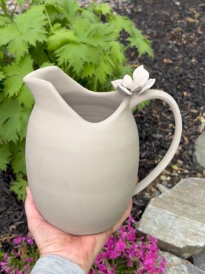 Flower pitcher