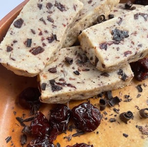 Dark chocolate + tart cherry shortbread (cherry bonbon)
