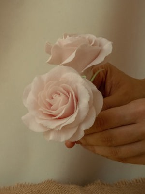 Bolo com flores em pasta de açúcar