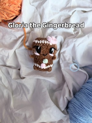 Gingerbread girl plushie