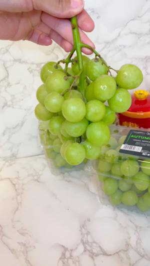 Candied grapes (regular)