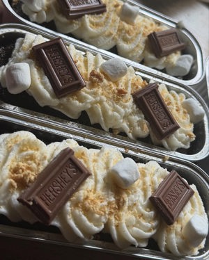 S'mores cake