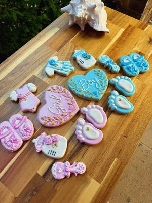 Gender reveal cookies