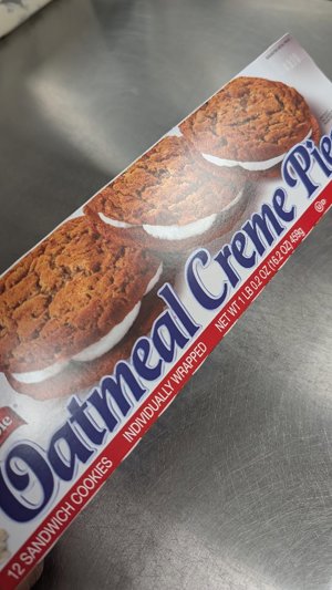 Oatmeal Kreme Pie cake slices