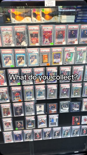Sports card slabs and packs de Card Colosseum / RJBreaks, Skokie, IL