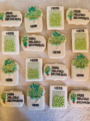 Baby announcement cookies