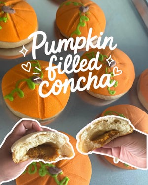 Pumpkin filled concha de Conchassmine, San Antonio, TX