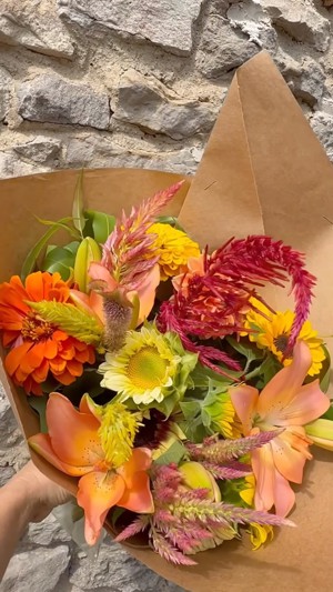 Made-to-order flower bouquet