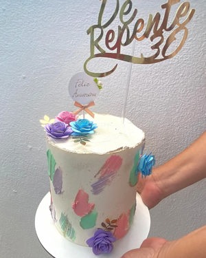 Bolo de limão com brigadeiro de maracujá e geleia de ananás de Doce Leila, Setúbal