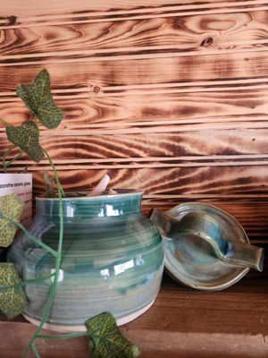 Jar with lid
