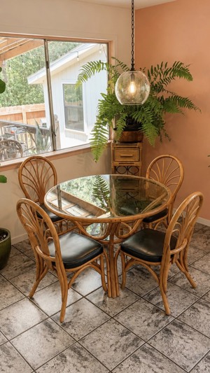 Flora rattan dining table