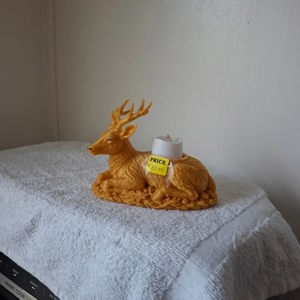 Golden deer LED votive holder de Owl Creek Candles