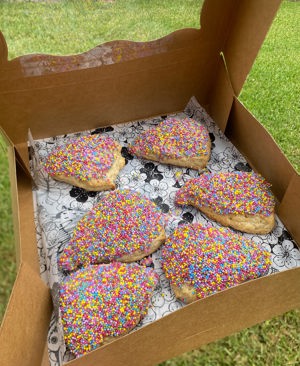 Sourdough dot scones