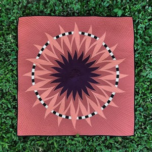 Sun/flower baby quilt, 46" de Claire Z Quilts, Austin, TX