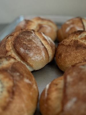 Pan de coco knot