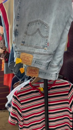 Secondhand jeans