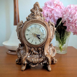 Ornate vintage clock, battery operated