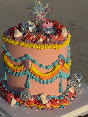 Custom birthday cakes