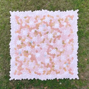Fallen Leaves quilt, 104" de Claire Z Quilts, Austin, TX