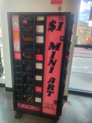 Mini art vending machine piece