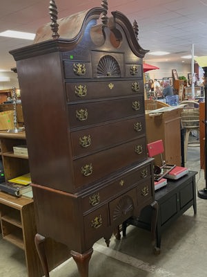 Dresser