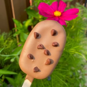 Cookie dough cake pops