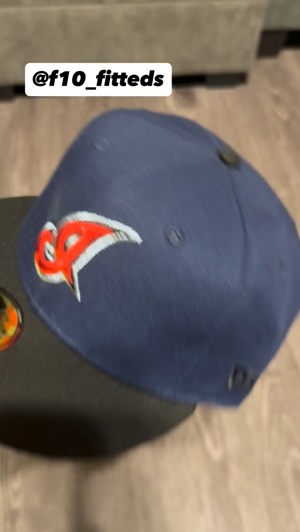 "Igris" fitted cap de Dodo's Collectibles